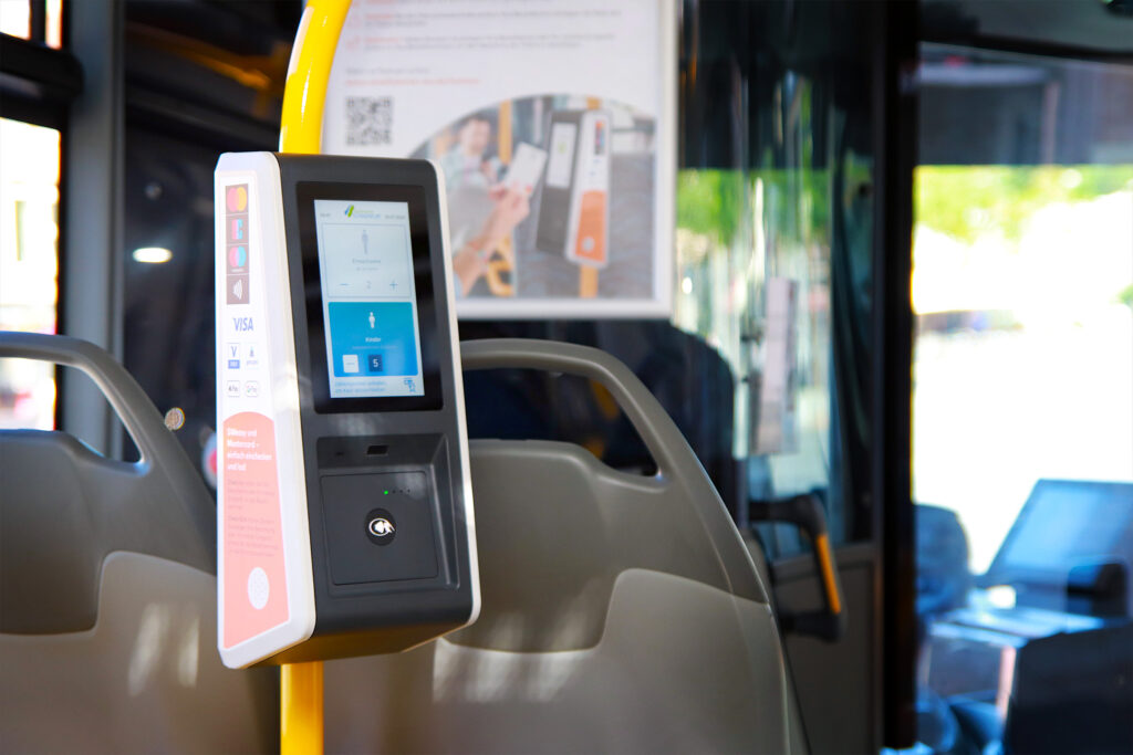 Installation of Feig EMV card readers on Schweinfurt public transport