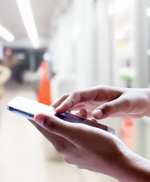 Retailer accepting multiple fleet cards on a single payment terminal